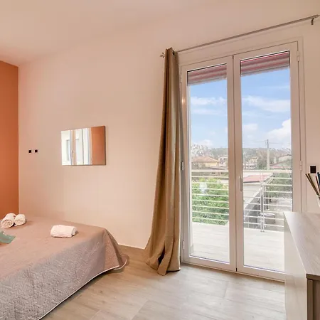 Διαμέρισμα Eclisse House Few Steps From The Sea - Happy